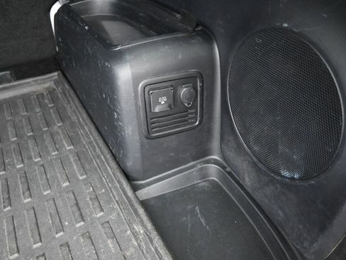 Used 2022 Toyota 4Runner Limited image 18