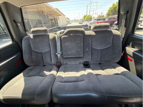 Used 2006 GMC Sierra 2500 SLE w/ Skid Plate Package AWD/4WD image 8