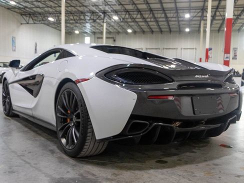 Used 2017 McLaren 570S Coupe image 4