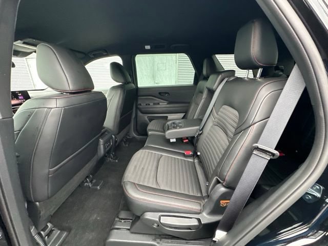 Used 2026 Nissan Pathfinder Rock Creek AWD/4WD image 26