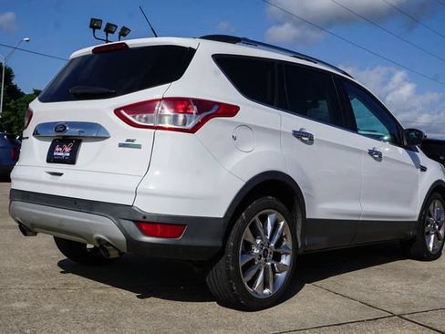 Used 2014 Ford Escape SE w/ SE Chrome Package FWD image 4