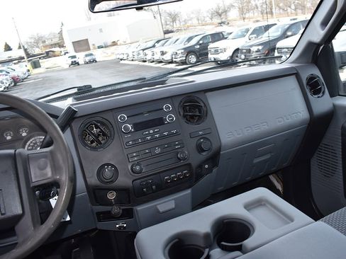 Used 2016 Ford F250 XL w/ Power Equipment Group image 15