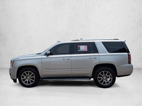 Used 2017 GMC Yukon Denali AWD/4WD image 9