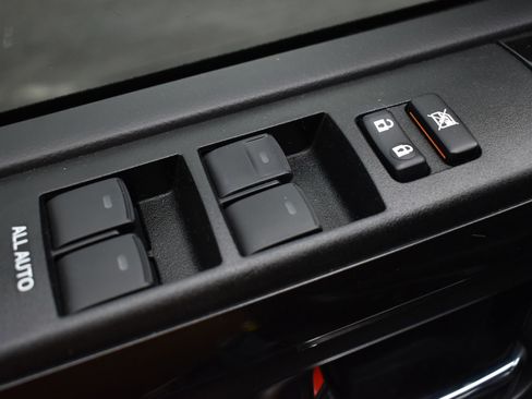 Used 2021 Toyota 4Runner Venture w/ Moonroof Package image 13