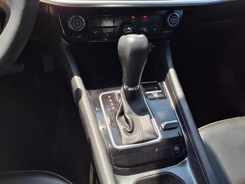 Used 2023 Jeep Compass Latitude w/ Convenience Group image 9