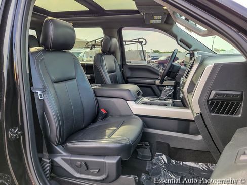 Used 2020 Ford F150 Lariat w/ Equipment Group 502A Luxury AWD/4WD image 32