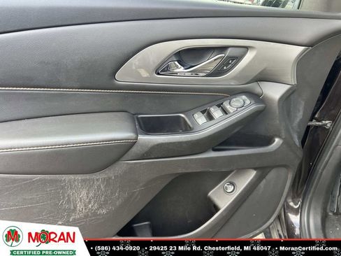 Used 2019 Chevrolet Traverse LT image 16