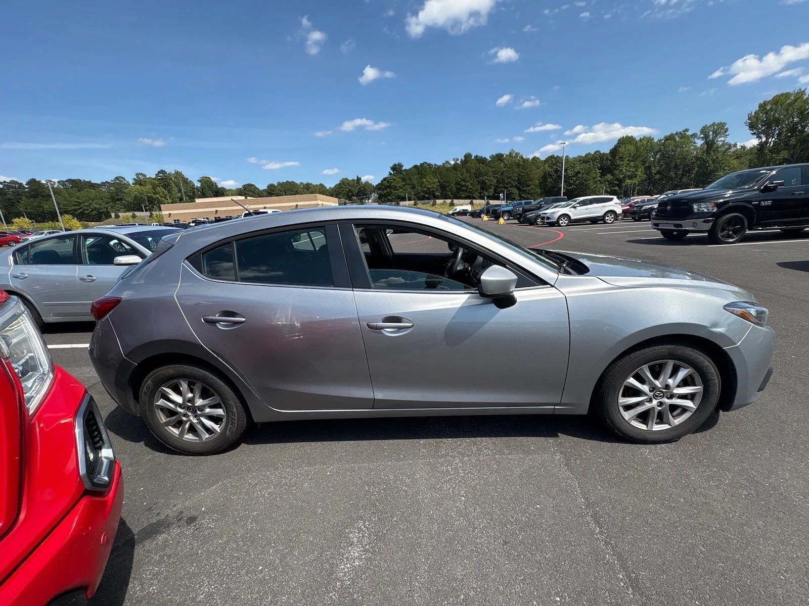 Used 2016 MAZDA MAZDA3 i Sport w/ Preferred Equipment Package FWD image 3