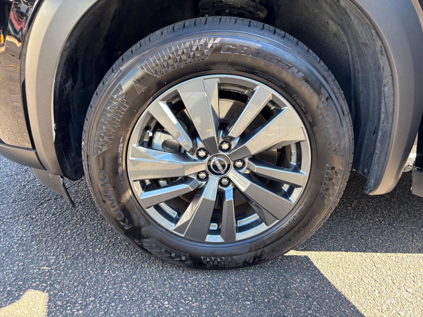 Used 2026 Nissan Pathfinder SV FWD image 32