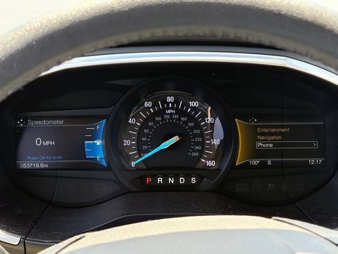 Used 2018 Ford Edge Titanium w/ Equipment Group 302A FWD image 12