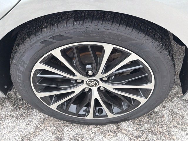 Used 2020 Toyota Camry SE FWD image 13