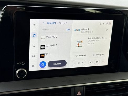 Used 2024 Toyota Prius LE image 28