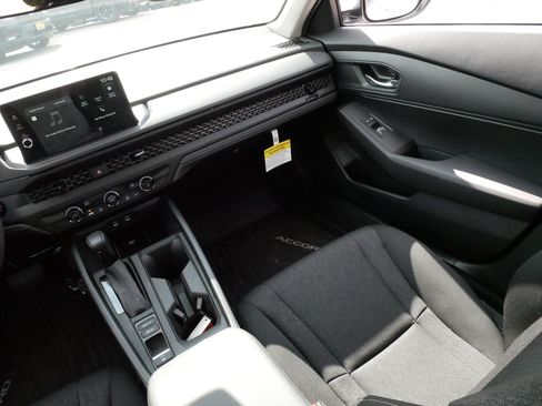 Used 2026 Honda Accord LX image 11