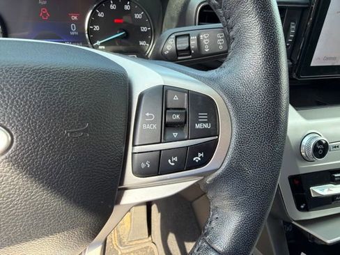 Used 2022 Ford Explorer XLT w/ Equipment Group 202A RWD image 24