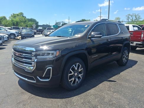 Used 2023 GMC Acadia SLE AWD/4WD image 3
