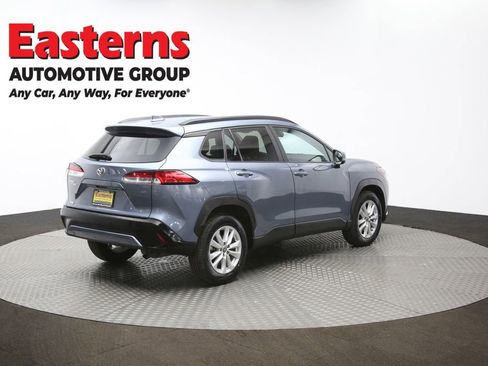 Used 2024 Toyota Corolla Cross LE image 38