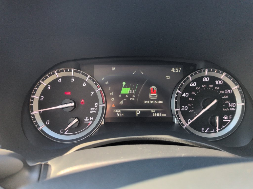 Used 2022 Toyota Highlander XLE AWD/4WD image 15