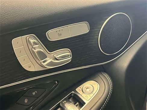 Certified 2022 Mercedes-Benz GLC 300 4MATIC image 17