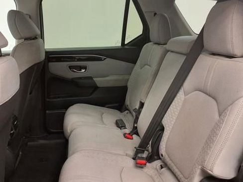 Used 2023 Honda Pilot LX image 19