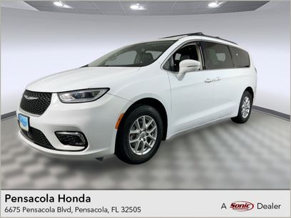 Used 2022 Chrysler Pacifica Touring-L