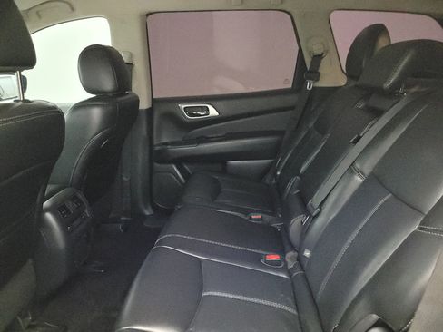 Used 2017 Nissan Pathfinder SL w/ Cargo Package image 18