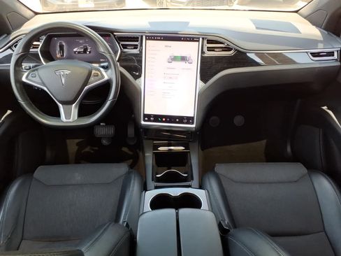 Used 2017 Tesla Model X 75D AWD/4WD image 11