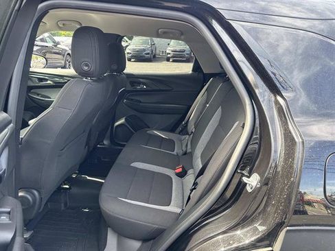 Used 2024 Chevrolet TrailBlazer LS w/ LS Convenience Package AWD/4WD image 9