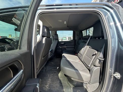 Used 2020 GMC Sierra 1500 SLT RWD image 8
