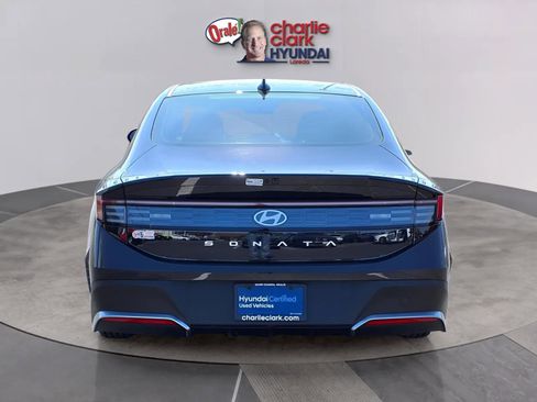 Certified 2025 Hyundai Sonata SE image 4