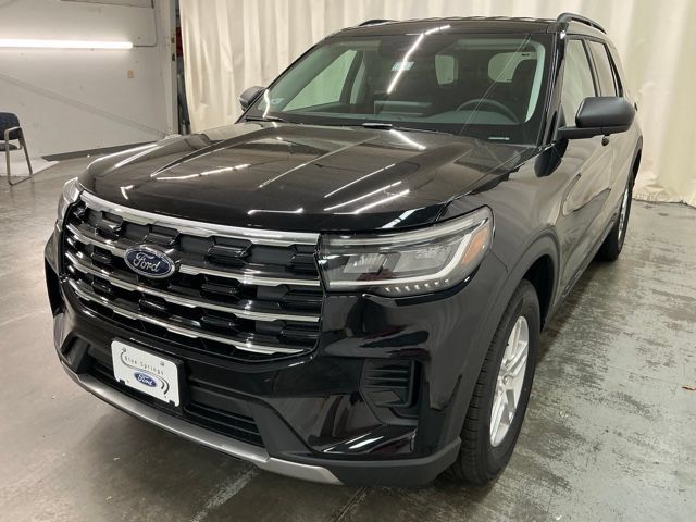 New 2026 Ford Explorer Active AWD/4WD image 9