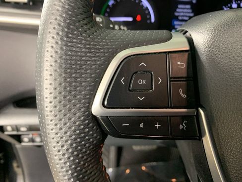 Used 2022 Toyota Sienna XSE FWD image 21