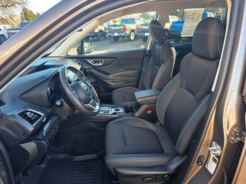 Used 2021 Subaru Forester Premium w/ Popular Package #1 image 4