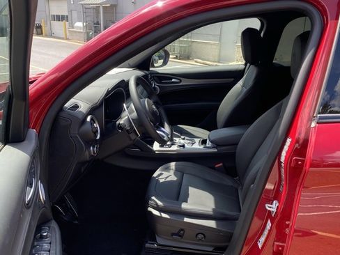 New 2025 Alfa Romeo Stelvio Sprint image 22