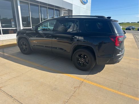 Used 2023 GMC Acadia AT4 AWD/4WD image 2