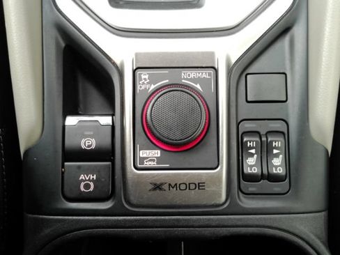 Used 2023 Subaru Forester Premium AWD/4WD image 48