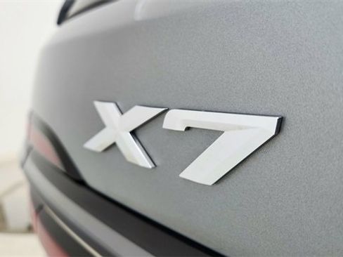 Used 2026 BMW X7 xDrive40i image 17