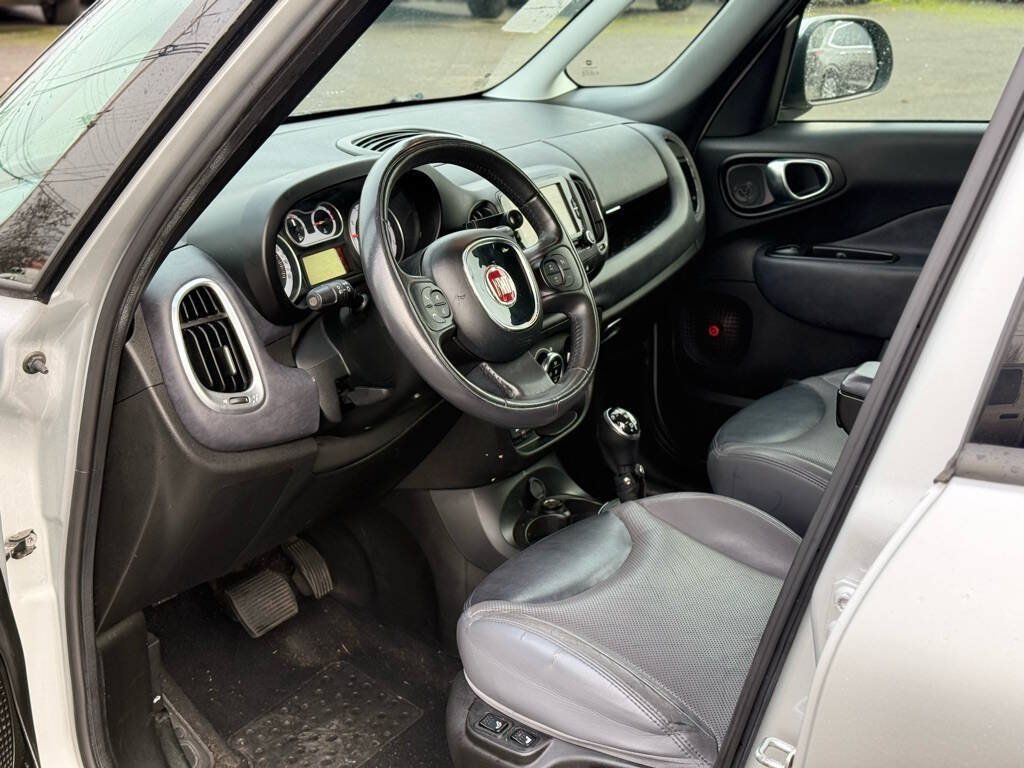 Used 2014 FIAT 500L Lounge FWD image 11