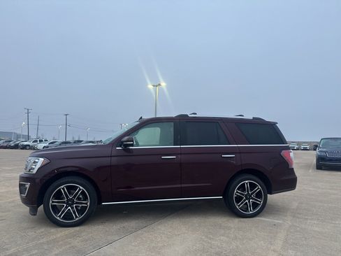 Used 2021 Ford Expedition Limited image 12