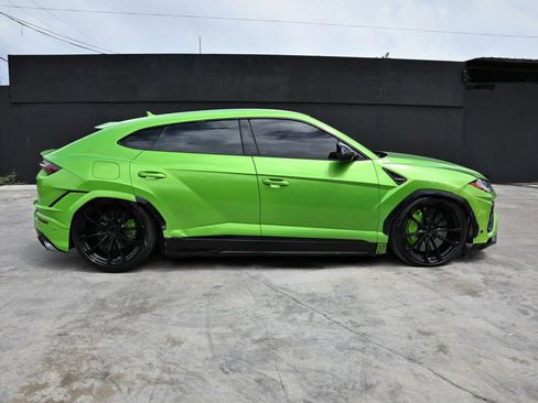 Used 2021 Lamborghini Urus image 6