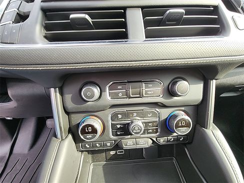 Certified 2024 Chevrolet Tahoe Premier w/ Premium Package image 23