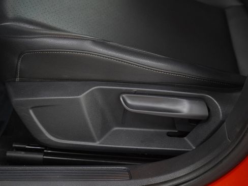 Used 2019 Volkswagen Jetta SE w/ Cold Weather Package FWD image 22