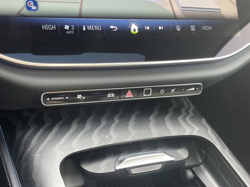 Certified 2025 Mercedes-Benz E 350 Sedan image 36