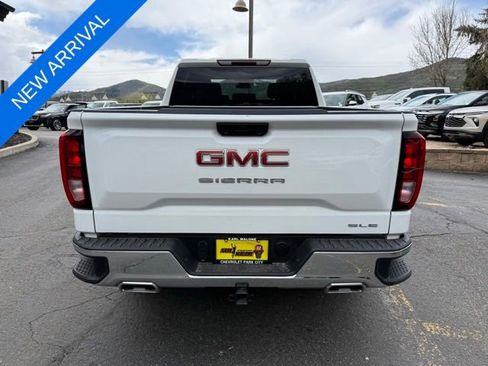 Used 2023 GMC Sierra 1500 SLE w/ X31 Off-Road Package AWD/4WD image 5