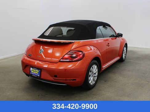 Used 2019 Volkswagen Beetle 2.0T S image 4