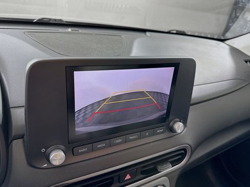 Used 2023 Hyundai Kona SE w/ Cargo Package image 21