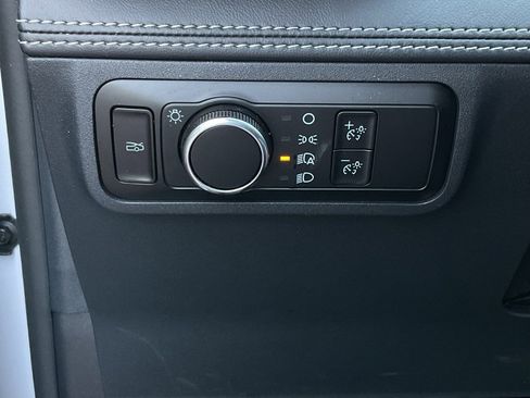 Used 2024 Ford Mustang Premium image 22