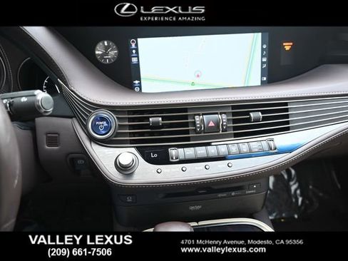 Used 2018 Lexus LS 500h w/ Luxury Package RWD image 15
