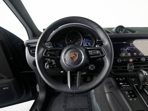 Certified 2026 Porsche Macan AWD/4WD image 33