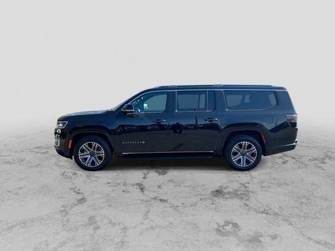Certified 2024 Jeep Wagoneer L Series II w/ Flexible Seating Group AWD/4WD image 5