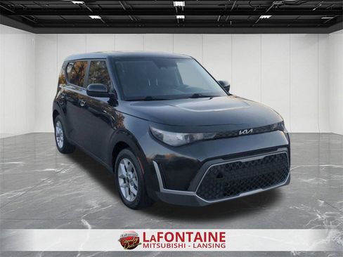 Used 2023 Kia Soul LX w/ Option Group 015 image 7